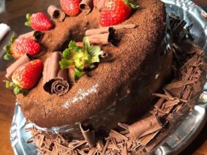 Bolo Casca de Chocolate com Morango